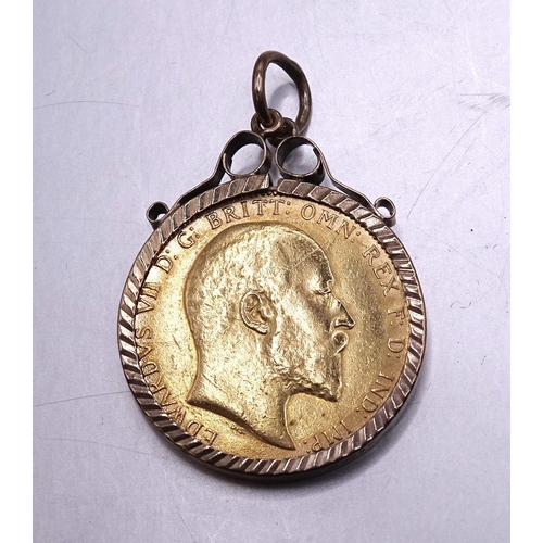 368 - An Edward VII sovereign, 1907, in 9ct gold pendant mount, 9.2g.