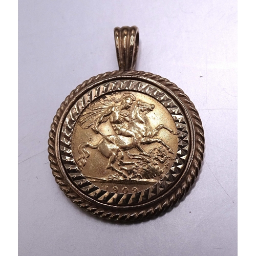 370 - An Edward VII half-sovereign, 1909, in 9ct gold pendant mount, 7.2g.