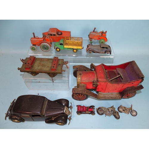 114 - Dinky Toys, 301 Field Marshall Tractor, 343 Dodge and others, a tinplate battery-driven vintage car ... 