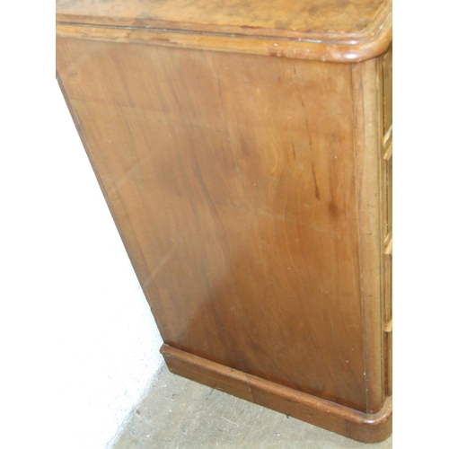 87 - A Victorian bank of four walnut drawers, 44cm wide, 80cm high.