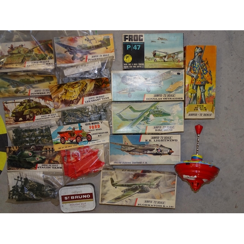 91 - Seven bagged Airfix construction kits: tanks, armoured car, Model T Ford, etc, four boxed 72 scale k... 