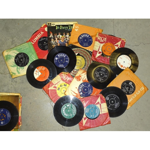 471 - A collection of LP and 45RPM records, mainly easy listening, country genres, etc.