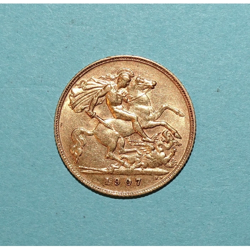 621 - An Edward VII 1907 half-sovereign.