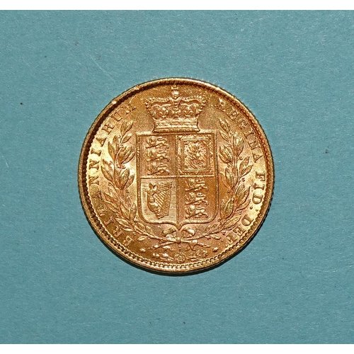 626 - A Queen Victoria 1872 shield-back sovereign, die no.7.