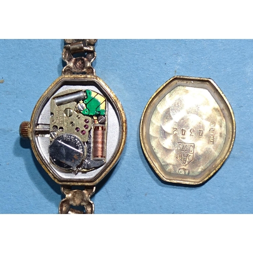 693 - A lady's Rotary (quartz) wrist watch with 9ct gold case and bracelet, with spare links, gross weight... 