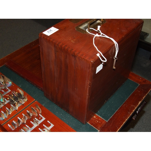 252 - A good-quality early-20th century mahogany fisherman's fly cabinet, the fall front enclosing ten pul... 