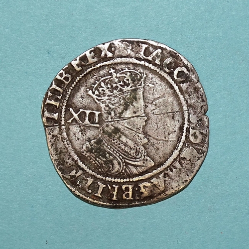 142 - A James I hammered silver shilling.