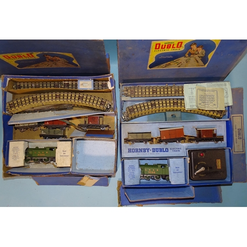 245 - Hornby Dublo, Electric Train Set EDG7, comprising 0-6-2 LNER tank locomotive RN9596, three wagons, t... 