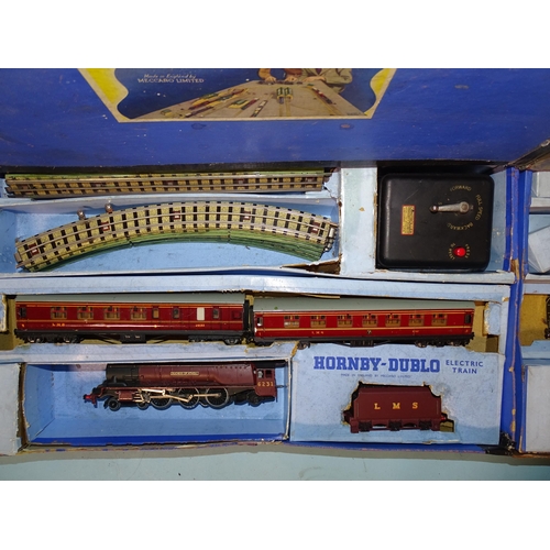 247 - Hornby Dublo, Electric Passenger Train Set EDP2, with 4-6-2 LMS locomotive and tender 