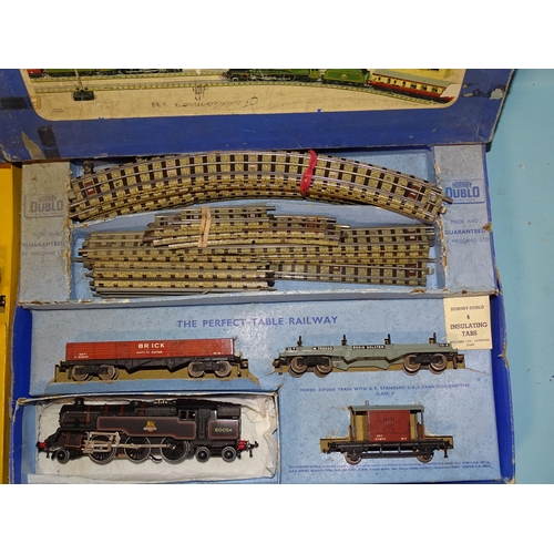 249 - Hornby Dublo, Electric Passenger Set EDP15, with 4-6-2 BR locomotive and tender 