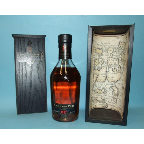 593 - Highland Park 1967 single malt Scotch whisky, bottled 1991, 43%, 70cl, in presentation box, level ne... 