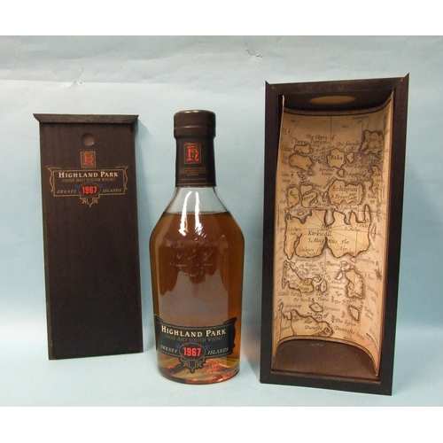 593 - Highland Park 1967 single malt Scotch whisky, bottled 1991, 43%, 70cl, in presentation box, level ne... 