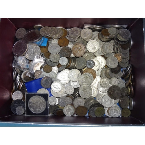 135 - A quantity of British and foreign coinage.