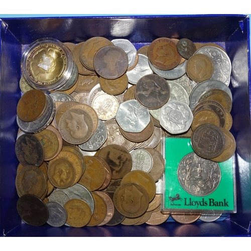 166 - A collection of Great Britain coinage, including a small amount of pre-1947 silver: crown 1937 (x2),... 