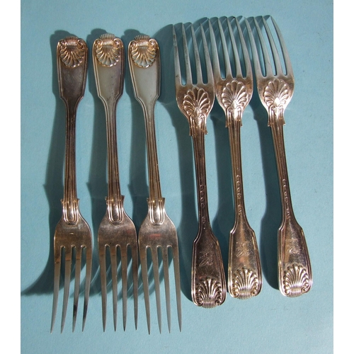 576 - A set of six fiddle, thread and shell dessert forks, maker GA, London 1851, ___11.5oz.... 