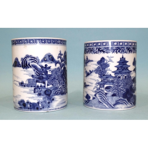 105 - Chinese 18th century, two similar blue and white Nankin tankards decorated with landscape scenes, 13... 