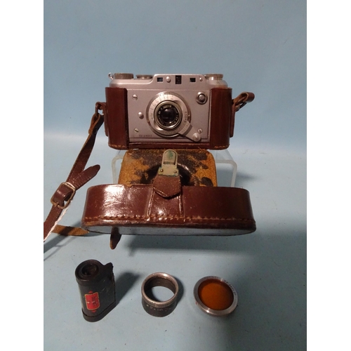 152 - A Ducati 18x24 rangefinder sub-miniature camera, OR 6401.1, serial no.06680, with Vitor f2.8 35mm le... 