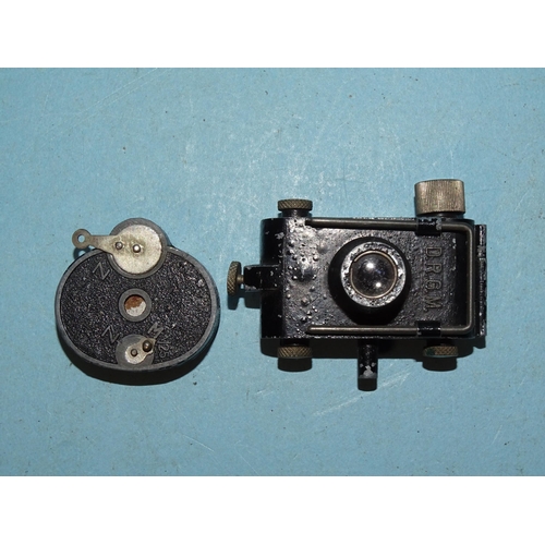 173 - A Bobby/Aiglon 16mm sub-miniature camera with black cast-metal body, time and instantaneous shutter ... 