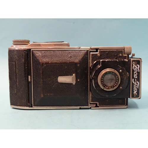 197 - A Zeh Zeca-Flex folding TLR camera, serial no.W1247, with Compur-Rapid shutter and Carl Zeiss Jena T... 