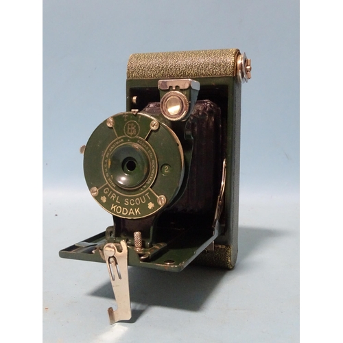 239 - A 1930's Kodak Girl Scout folding camera, (green 