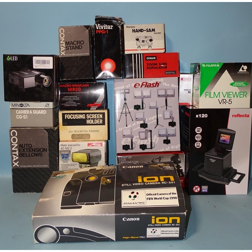 419 - A quantity of boxed photographic and viewing equipment, including Manfrotto Maxima-84 LED panel, Can... 