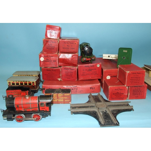 206 - A collection of Hornby O gauge clockwork railways, including a No.501 locomotive and other rolling s... 