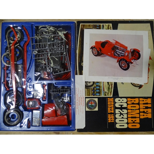 213 - Pocher-Torino, K71 1-8 scale model kit Alfa Romeo 8C 2300, Monza 1931, (boxed, unchecked, appears co... 