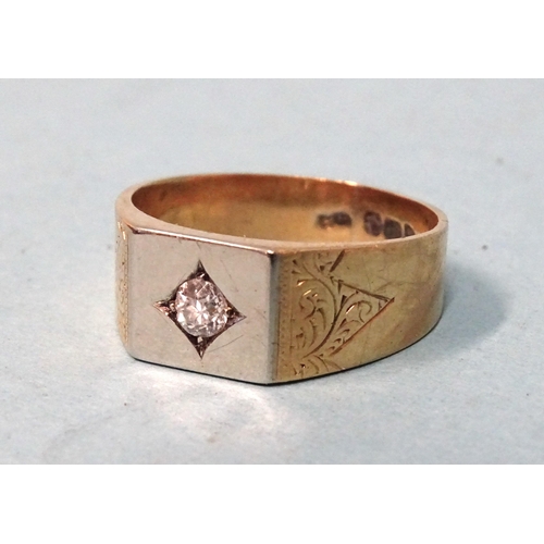 230 - An 18ct yellow and white gold ring set old-cut diamond, size T, 8.4g.