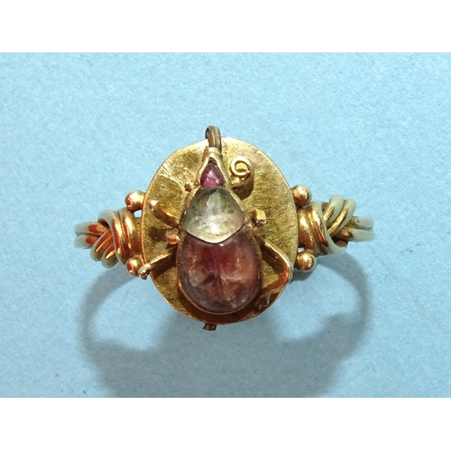 241 - A Georgian gold ring with foiled stone-set scarab beetle motif, unmarked, (af, some legs missing) si... 