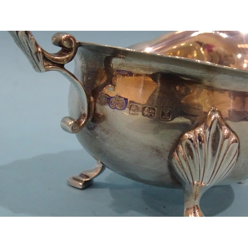 478 - An Elkington & Co. silver sauce boat, Birmingham 1922, ___7.2oz (224g).