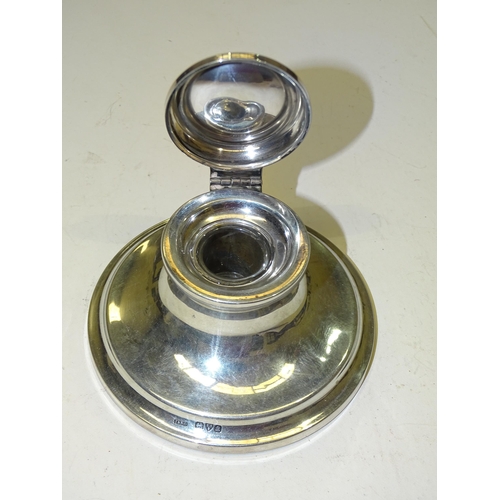 197 - A small silver capstan inkwell, 5cm high, base 9.5cm diameter, with hinged lid with initials Chester... 