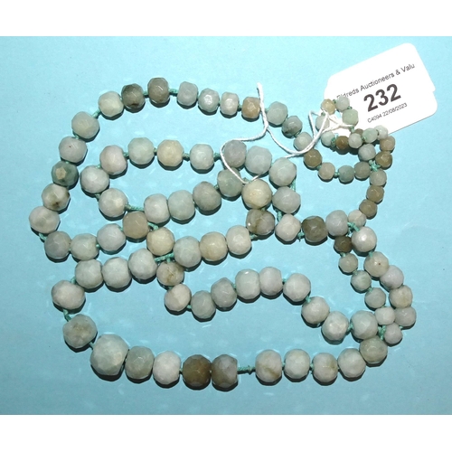 180 - A long string of graduated faceted jade beads, largest 15mm diameter, 14mm long, smallest 5 x 5mm, 1... 