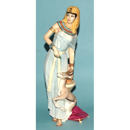 127 - A Royal Doulton figurine 'Cleopatra' - Egyptian Queens HN4264, no.0257/950, with certificate of auth... 