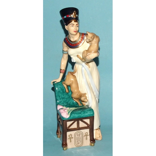 128 - A Royal Doulton figurine 'Nefertiti' - Egyptian Queens HN3844, no.0218/950, with certificate of auth... 