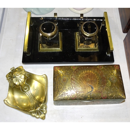 68 - An Art Deco-style double-inkstand on rectangular black glass base, with brass handles and mounts and... 