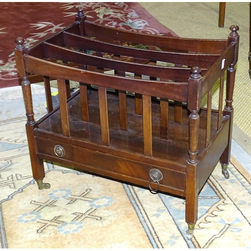 16 - A quantity of 19th century and later mahogany furniture, to include: a kneehole dressing table, 98cm... 