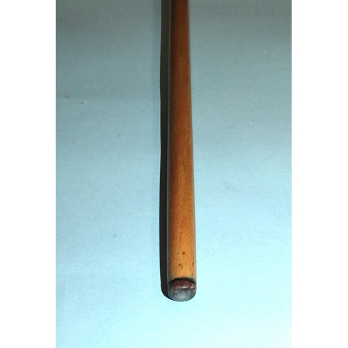 670 - A collection of three snooker cues: 'The Perfect Cue - Peall' 58'', 'Joe Davis 147', 58'' 16oz, and ... 