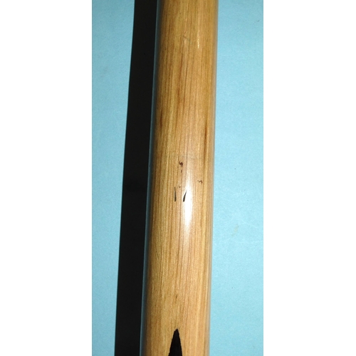 671 - A collection of three snooker cues: 'The Cannon Match Cue', 58'' 17oz, 'Willie Smith Record Cue', 58... 