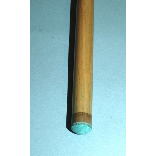 671 - A collection of three snooker cues: 'The Cannon Match Cue', 58'' 17oz, 'Willie Smith Record Cue', 58... 