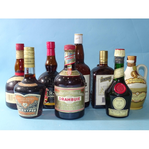 235 - A collection of liqueurs: Cointreau 40% 70cl, Drambuie 40% 75cl, Grand Marnier 70% 38.5cl, Benedicti... 