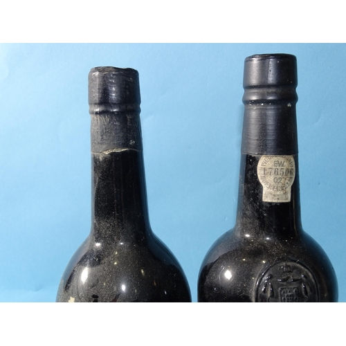 247 - Dow's Quinta Do Bomfim 1979 Vintage Port, bottled '81, 20% vol, 75cl, low neck, one bottle and Delaf... 