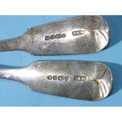 474 - A pair of Victorian fiddle pattern sauce ladles, London, 1846, maker William Robert Smily, ___3oz, (... 