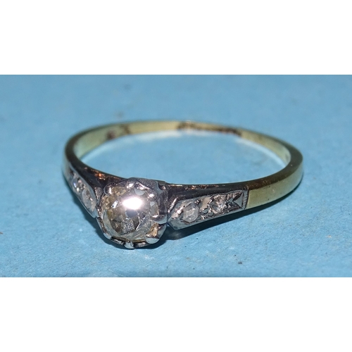 231 - A solitaire diamond ring, the old-cut diamond of approximately 0.3cts, in very worn 18ct gold mount,... 