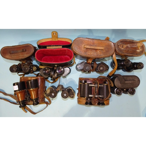 81 - A collection of eight pairs of binoculars, including Goerz 8x Trieder, Carl Zeiss Jena Feldstecher 8... 