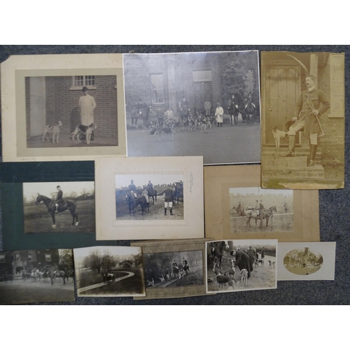 119 - Ten Edwardian and later photographs of hunting, including one entitled 