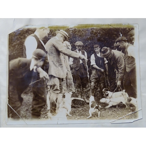 119 - Ten Edwardian and later photographs of hunting, including one entitled 