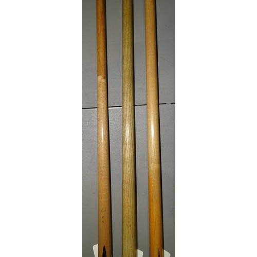 359 - A collection of three snooker cues: a Riley Prize Cue with tombstone badge, handmade, 16½oz, ... 