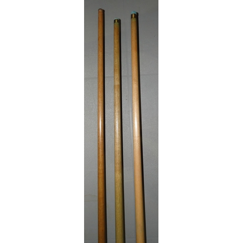 359 - A collection of three snooker cues: a Riley Prize Cue with tombstone badge, handmade, 16½oz, ... 