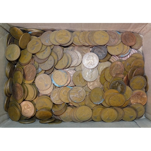 163 - A collection of 500+ various Victorian and later pennies, mainly Elizabeth II, etc.