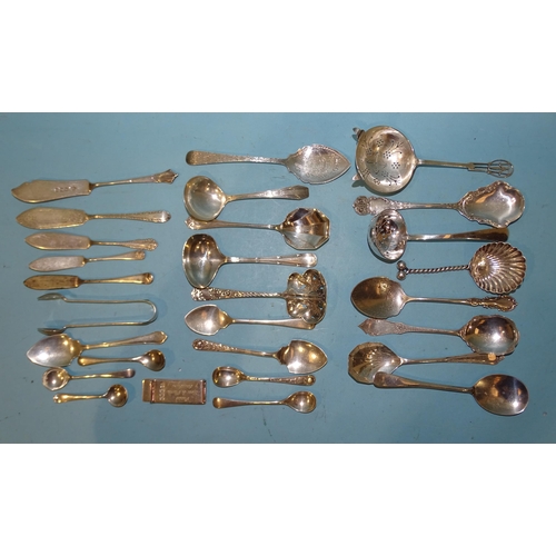 608 - A silver sifter spoon, various jam spoons, a tea strainer and other flatware, various dates, ___15oz... 